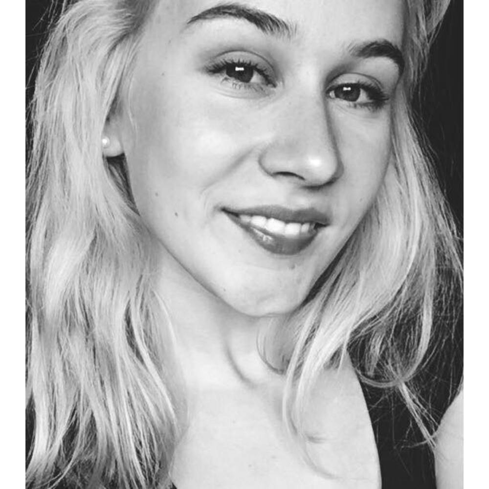 Meet your Posher, Alina